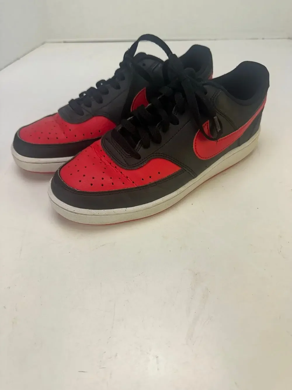 Nike Men's Court Vision Low FJ0685-010 Black Red Athletic Shoes - Size 8